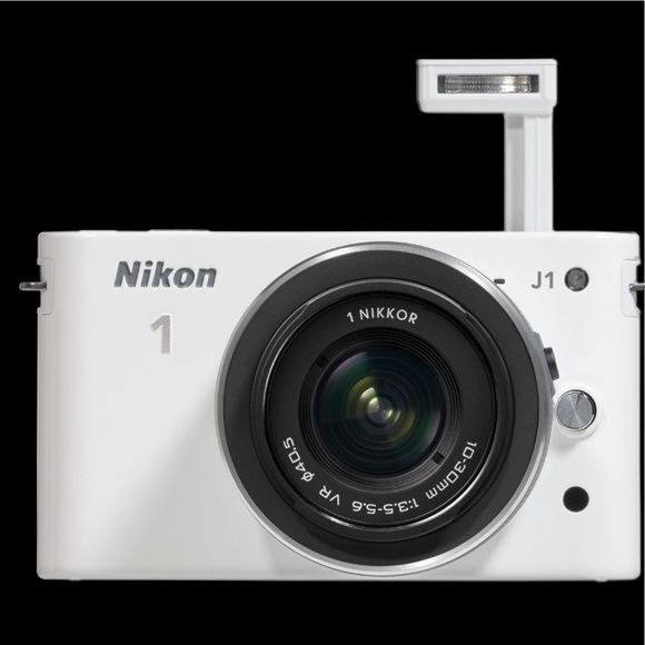 Nikon 1 - Picture 1 of 7